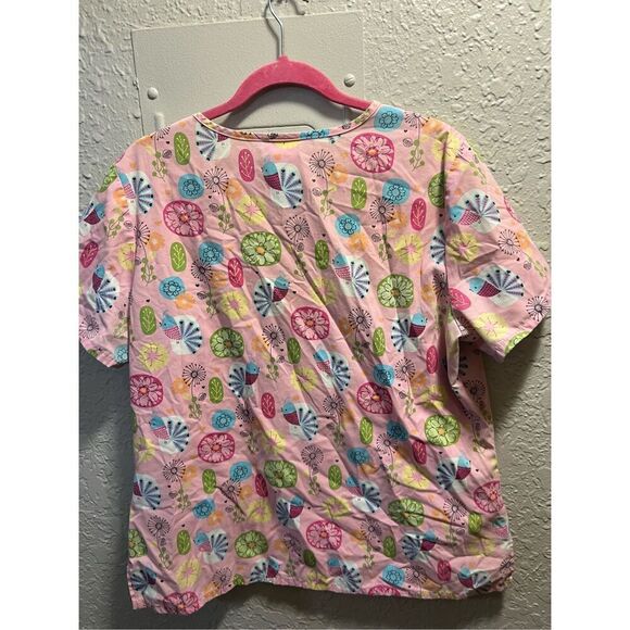 SB Scrubs Patterned Scrub Top Woman’s Size Large - Picture 7 of 7